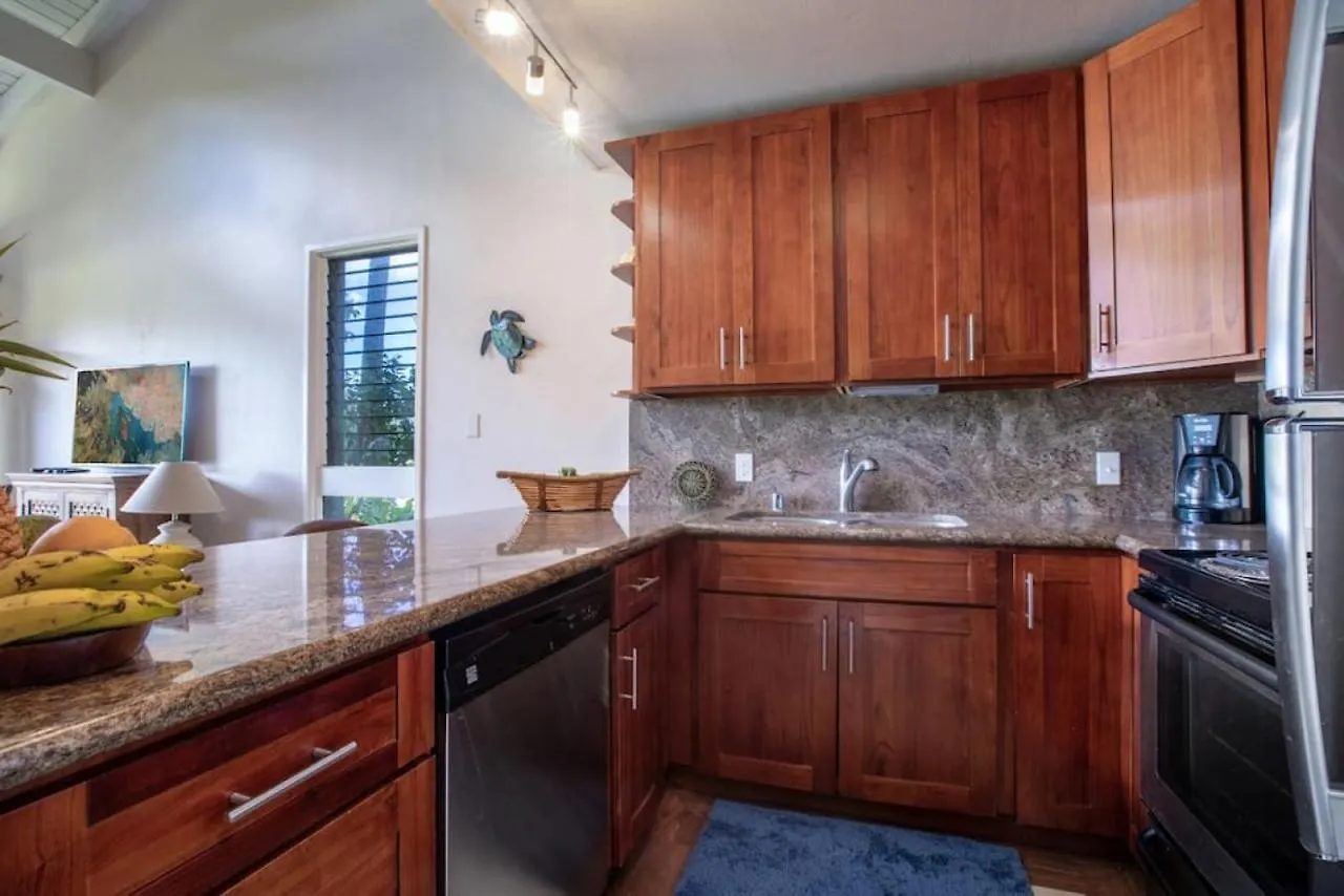 Fantastic Location On The Golf Course Near The Beach Kahuku
